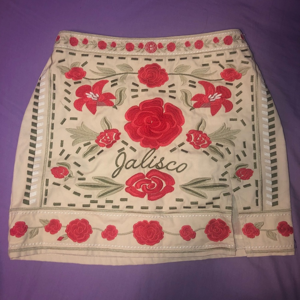Herencia collection skirt Jalisco